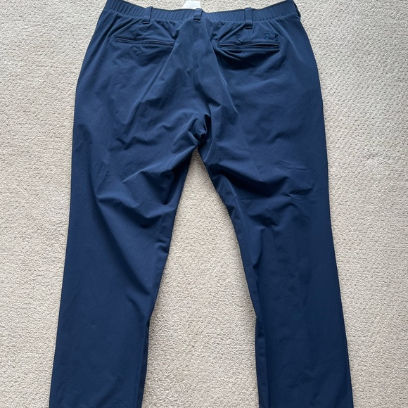 Mens 40/30 navy Under Armour pants - Picture 4 of 6